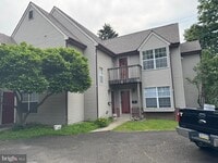 Building Photo - 87 W Laurel Ave