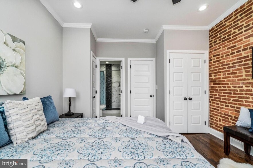 Building Photo - 1530 Covington St