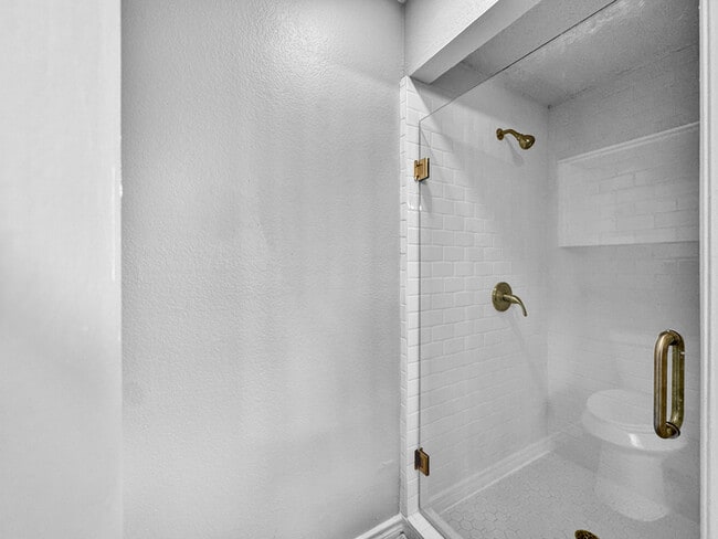 Building Photo - 6107 Ridge Top Ln