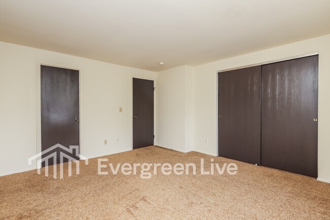 Building Photo - 7989 Mt Hood