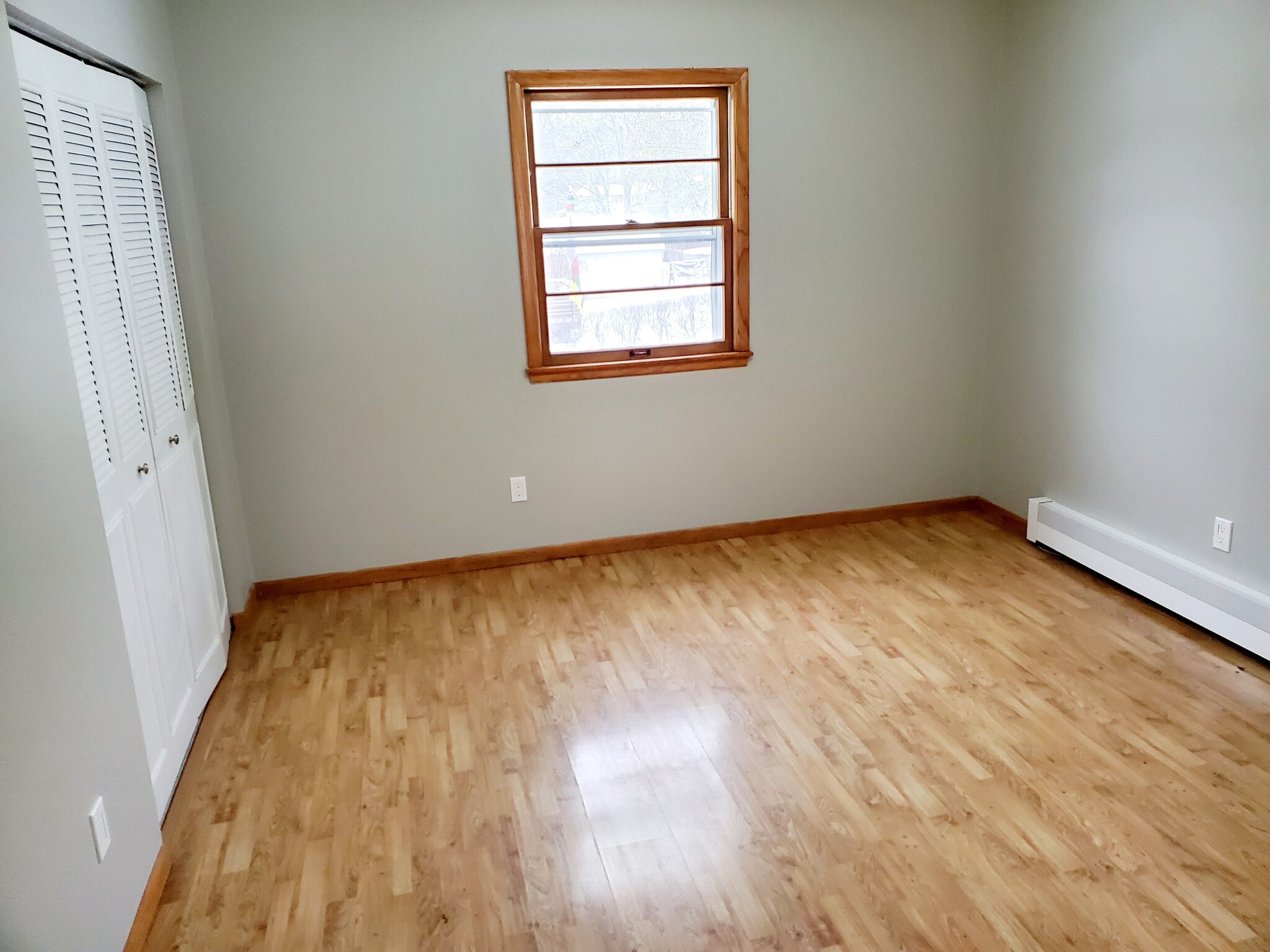 Building Photo - 4000 Cleveland St NE