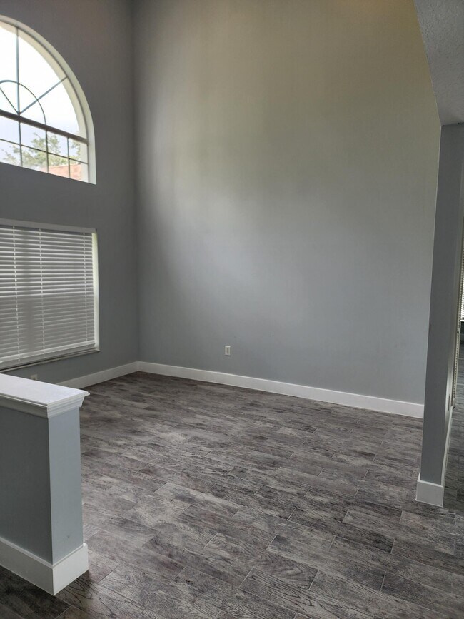 Building Photo - 3407 Fort Nelson Ln