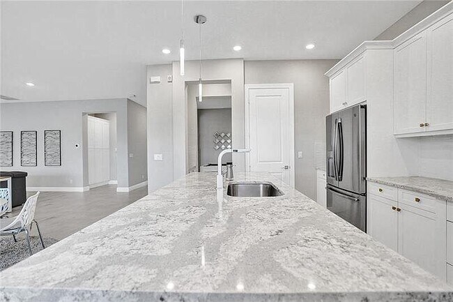 Building Photo - 11720 Waterway Cir