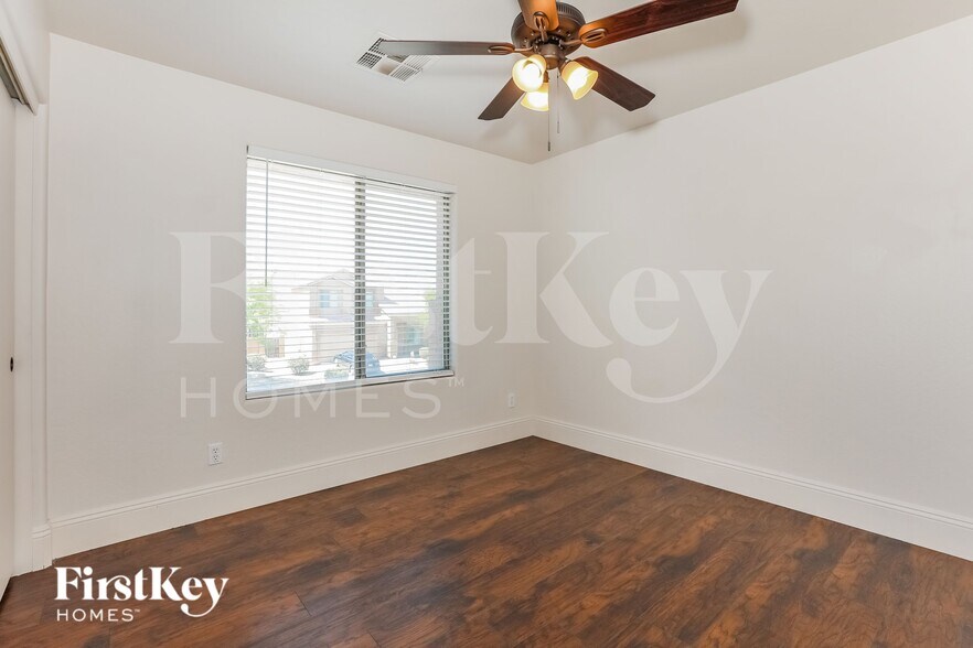 Building Photo - 2936 W Jasper Butte Dr
