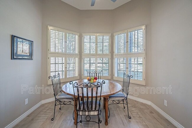 Building Photo - 10527 E Fanfol Ln