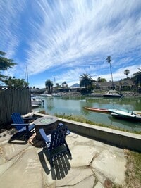 Building Photo - Waterfront Cottage in San Rafael! Utilitie...