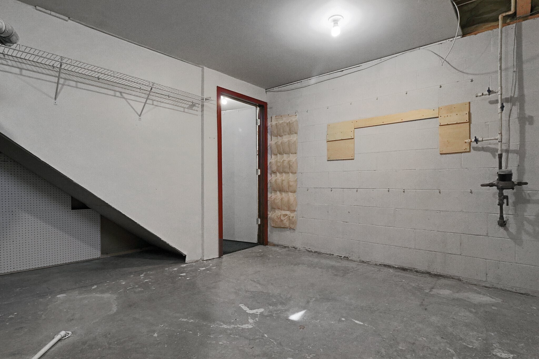 Building Photo - 321 Amber Wood Way