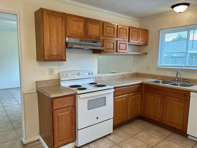 Building Photo - 3841 Forrester Ln