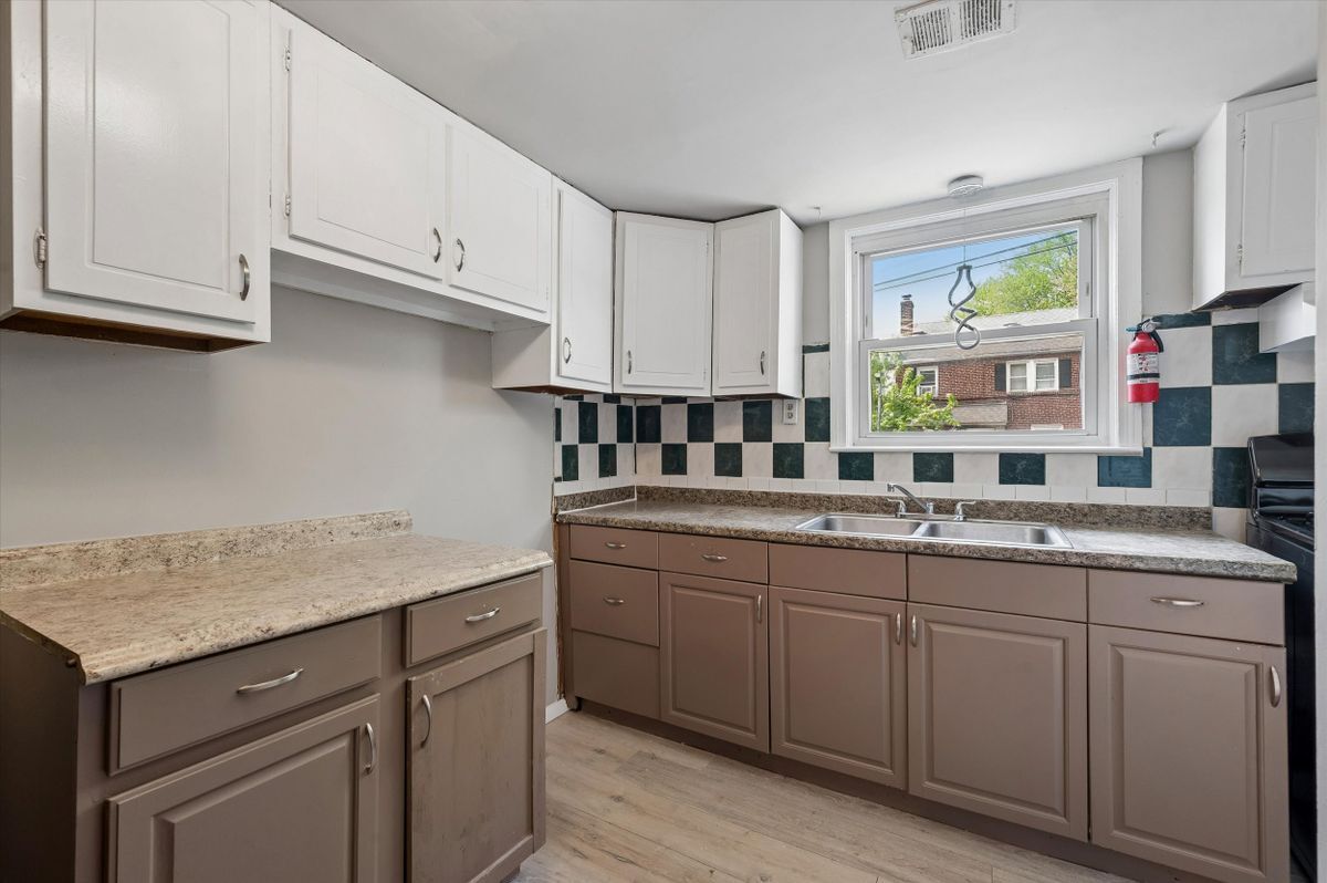 Building Photo - 2609 Kane St