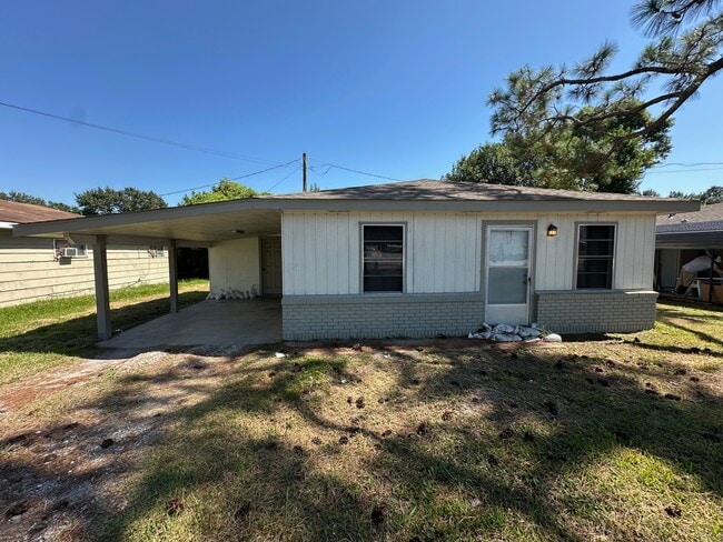 Building Photo - 4689 Highway 1
