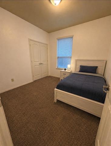 Building Photo - 305 Rustic Oak Ln