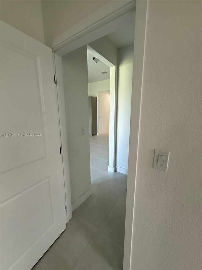 Building Photo - 32208 SW 194th Ct