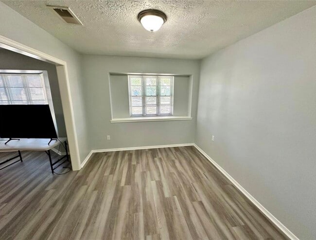 Building Photo - 4310 Cinnabar Dr