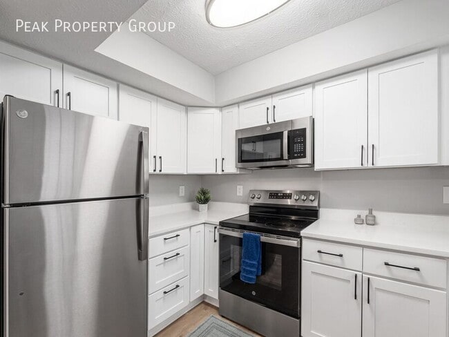 Building Photo - 134 Blakeford Dr