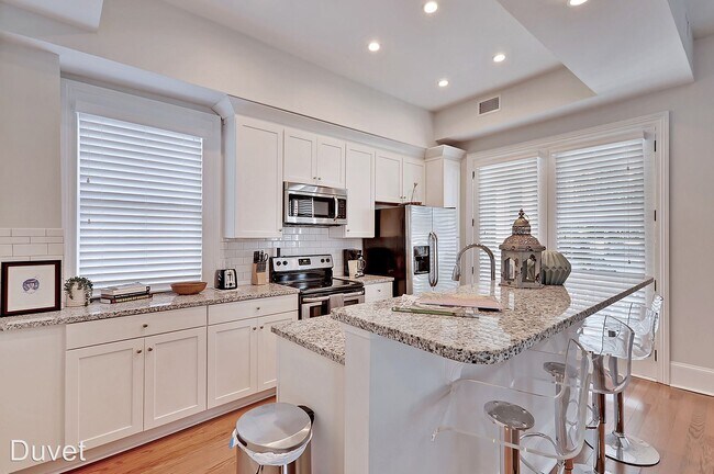Building Photo - 3 br, 3 bath House - 52 Cannon Street B
