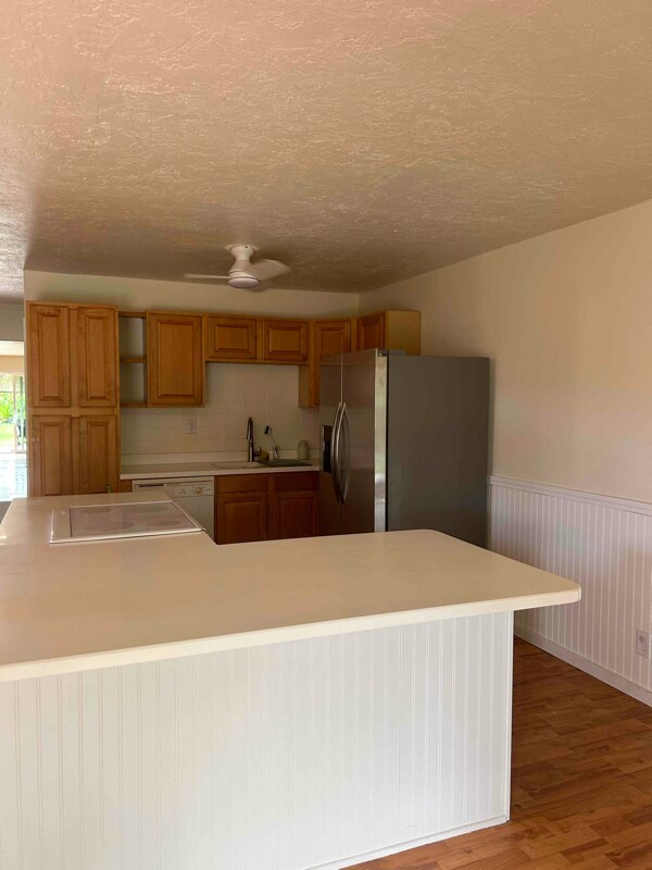 Building Photo - 62-594-594 Emmalani St