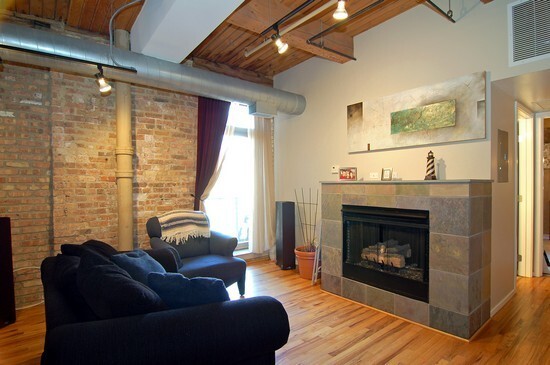 Building Photo - 420 S Clinton St