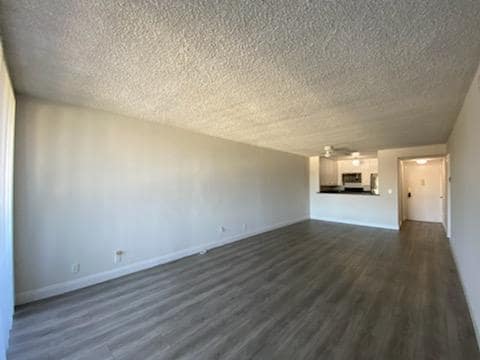 Building Photo - 300 S Gramercy Pl