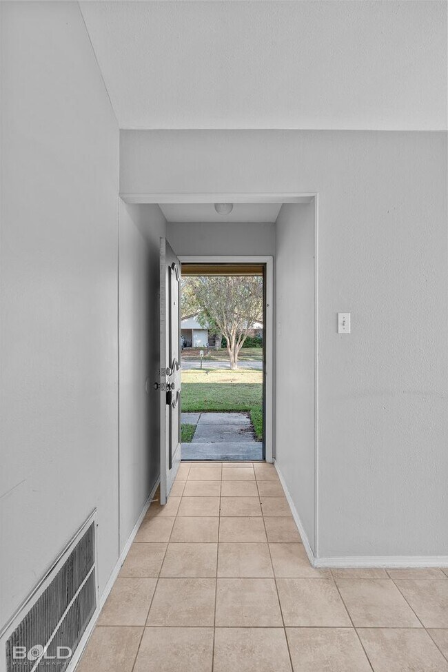 Building Photo - 4810 General Scott Pl