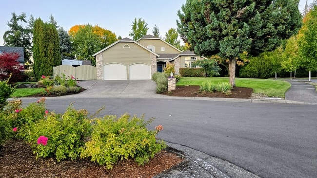 Building Photo - 3391 NE Jackson Rd Loop