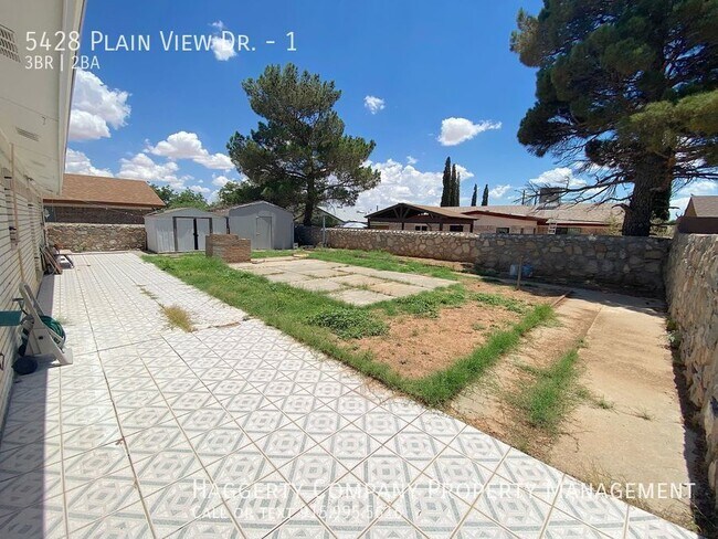 Building Photo - Northeast El Paso 3 Bed Refrig A/C