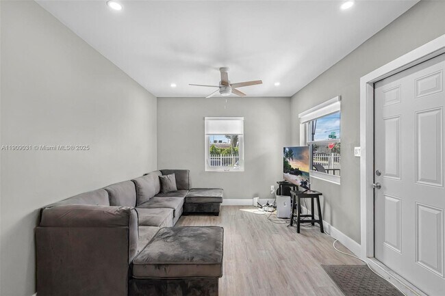 Building Photo - 3705 NW 35th Ave