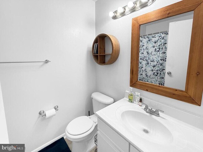Building Photo - 13247 Meander Cove Dr