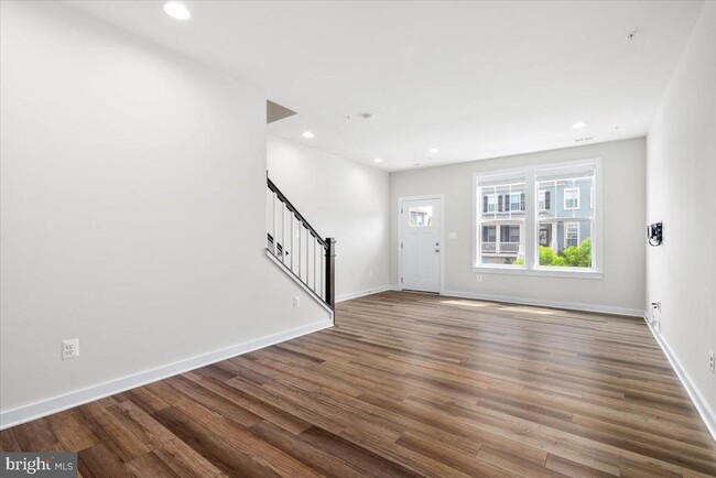 Building Photo - 3606 Timber Green Dr