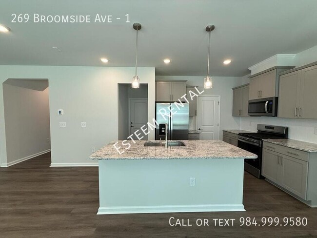 Building Photo - 269 Broomside Ave
