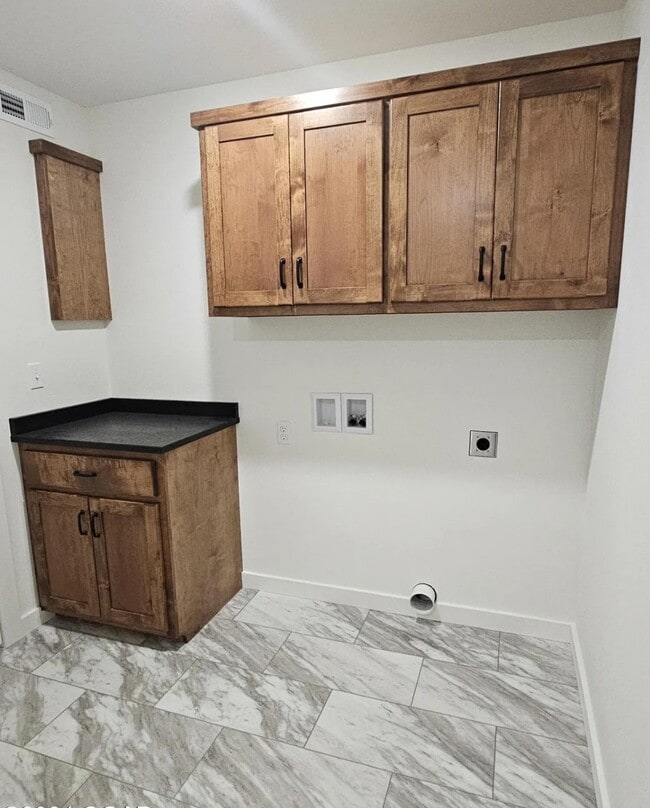 Building Photo - 1109 Euclid St