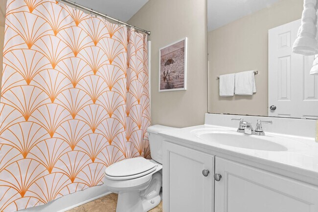 Building Photo - 2400 Hinton St