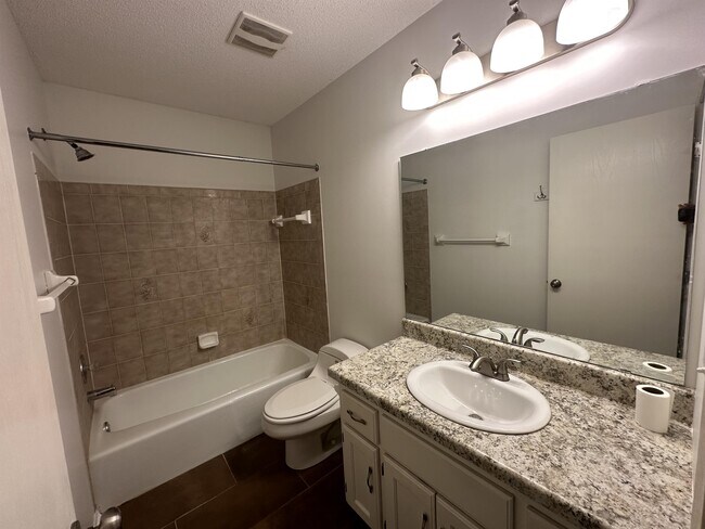 Building Photo - 3700 Bryant Cir