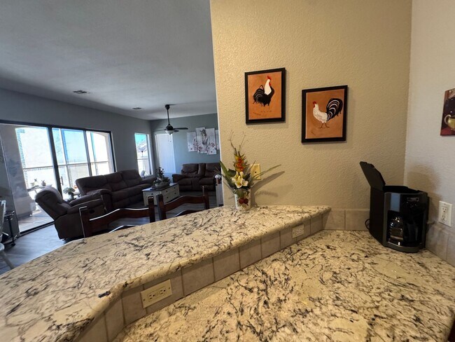 Building Photo - 3 BR Furnished w/Utilities-Vacation Rental- Laughlin Ranch