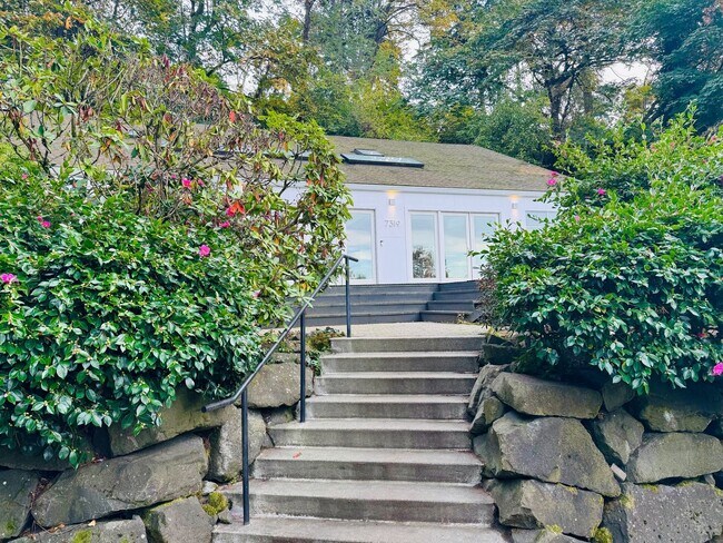 Building Photo - 4Bd/2.25Ba Medina House