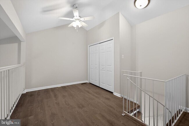 Building Photo - 7 Pickering Ct