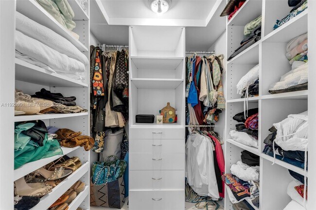 Building Photo - 430 Grand Bay Dr