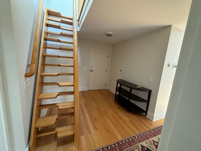 Building Photo - ***NEW TO MARKET*** Penthouse at Marblehead Highlands Condominium