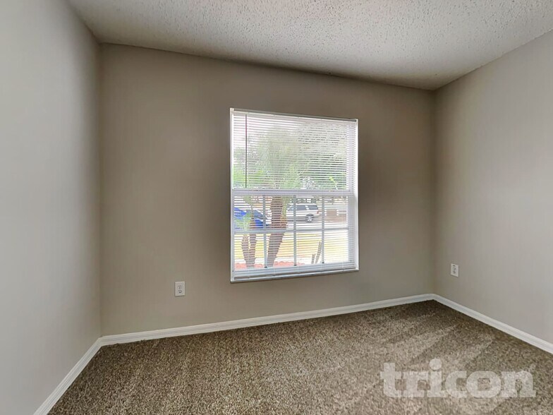 Building Photo - 4307 Country Hills Blvd