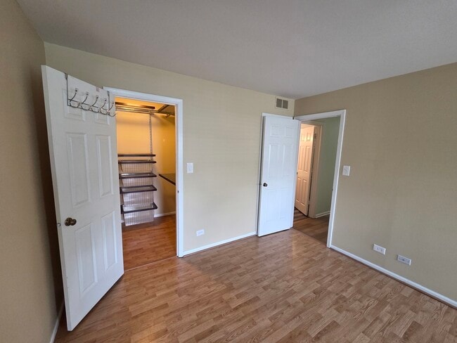 Building Photo - 406 College Crossing