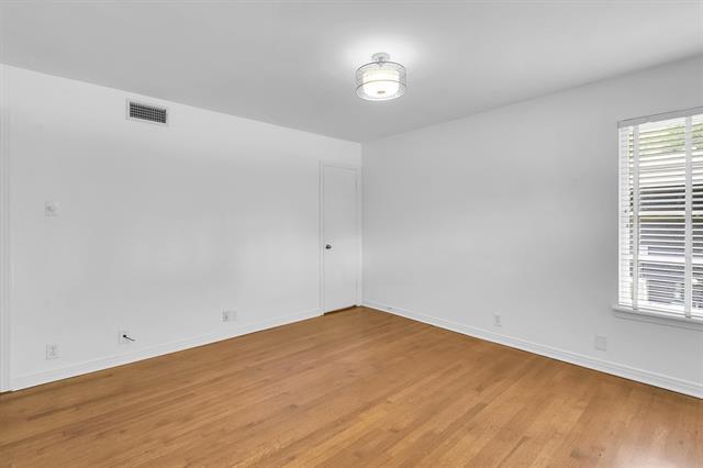 Building Photo - 5024 Rexton Ln