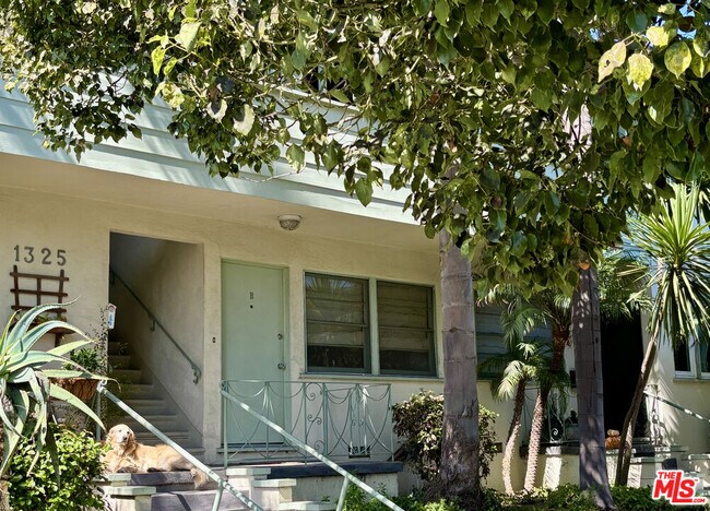 Primary Photo - 1325 Washington Ave