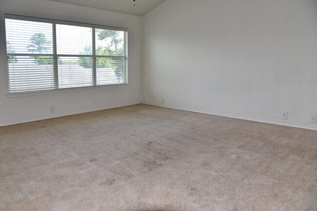 Building Photo - 13600 Breton Ridge St