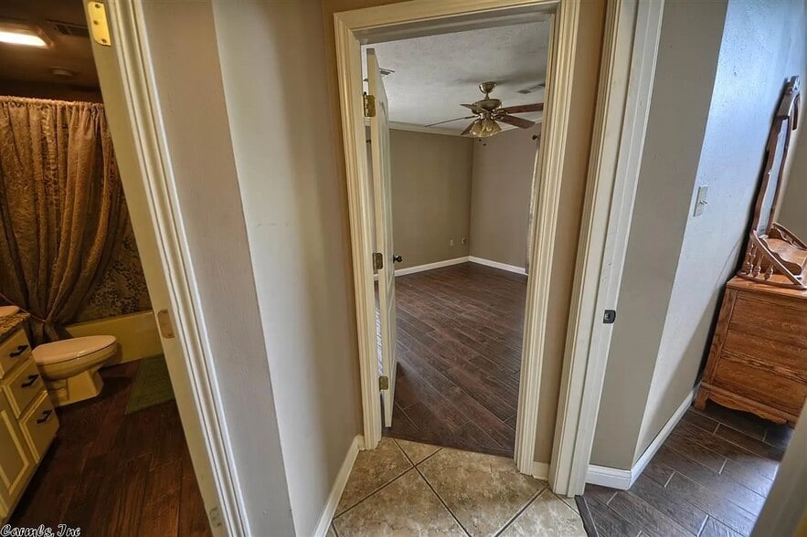 Building Photo - 3045 Crawford Loop