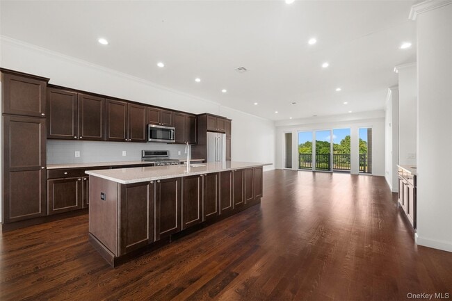 Building Photo - 178 Summer Cir