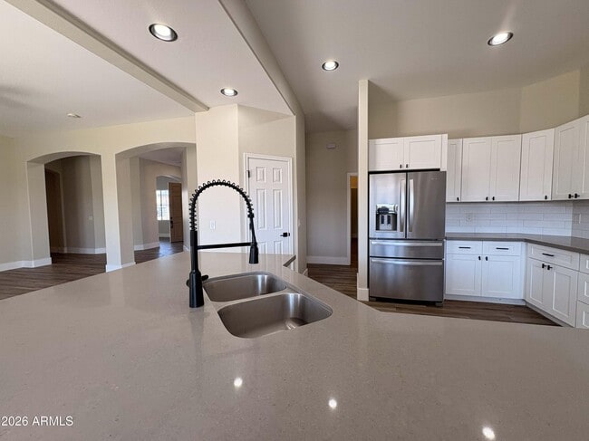 Building Photo - 13031 W Stella Ct