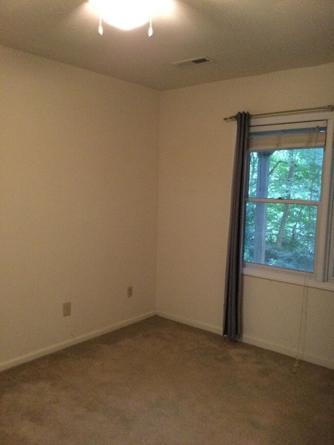 Building Photo - Cozy 2bd House In Great Location!