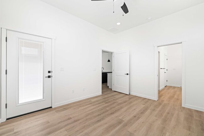 Building Photo - 4203 Saylor Ln