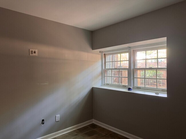 Building Photo - 1 Bedroom Unit in Historic Wafco Mills