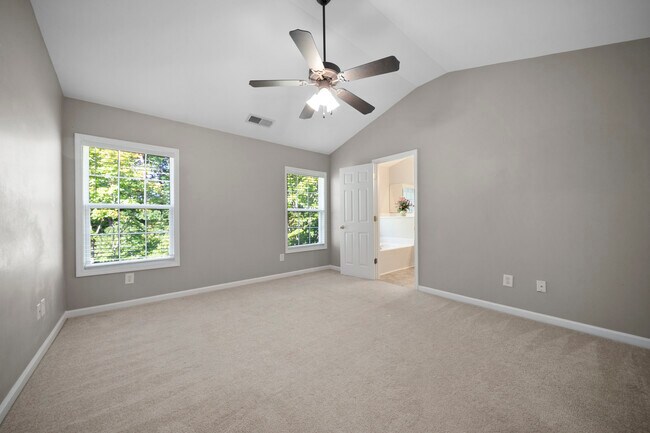 Building Photo - 3305 Chastain Gardens Dr NW