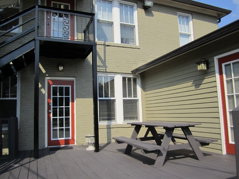 Building Photo - 331 22nd Ave N